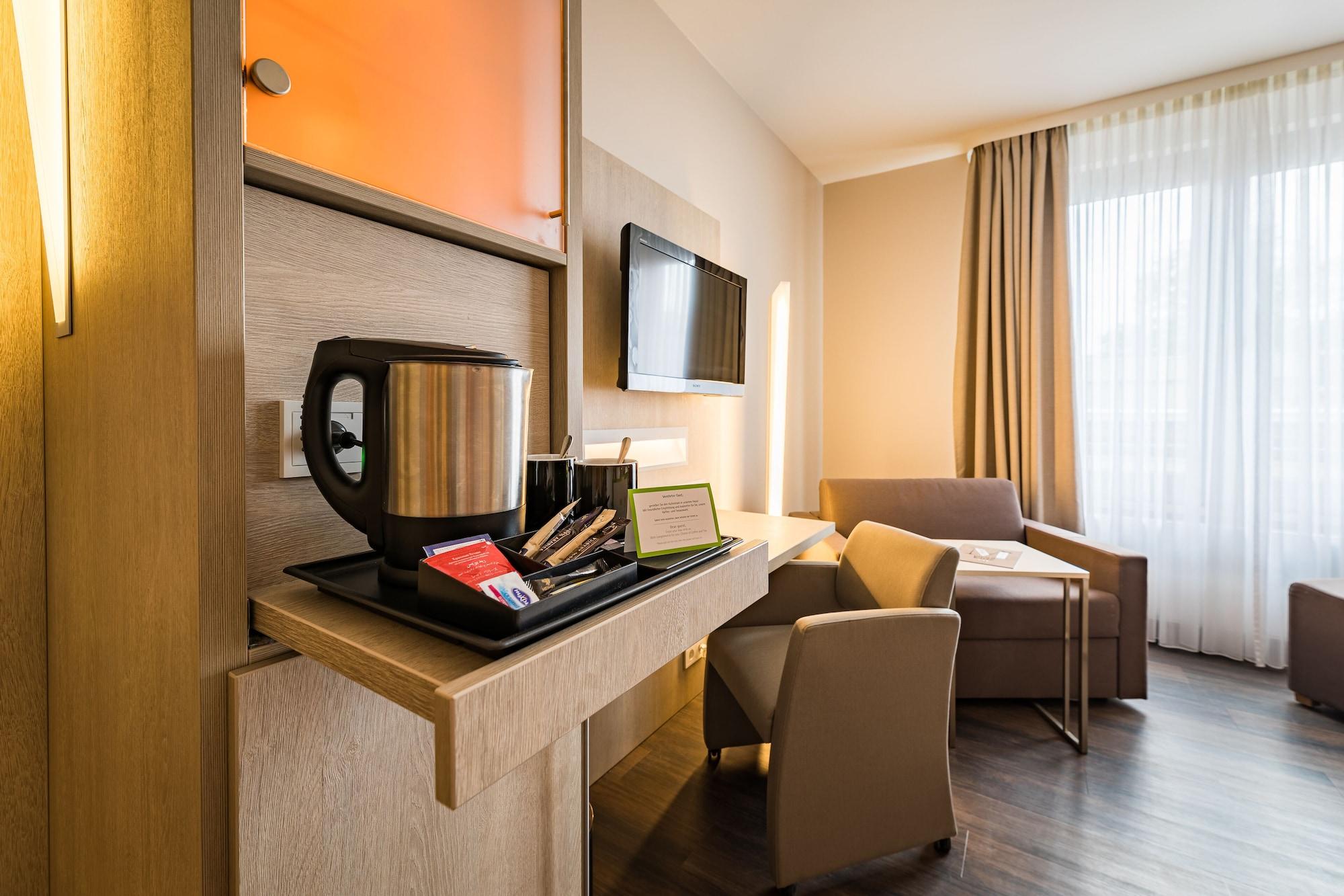 First Inn Hotel Zwickau Bagian luar foto