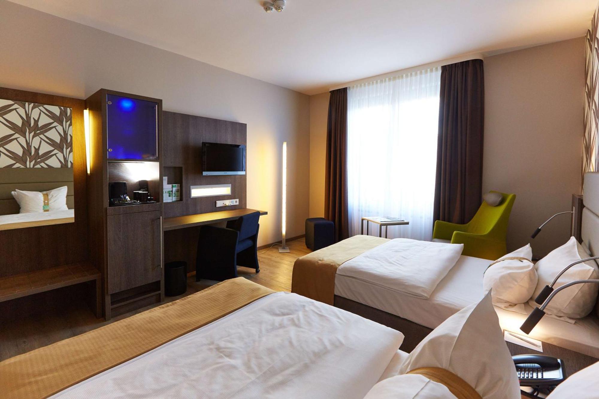 First Inn Hotel Zwickau Bagian luar foto