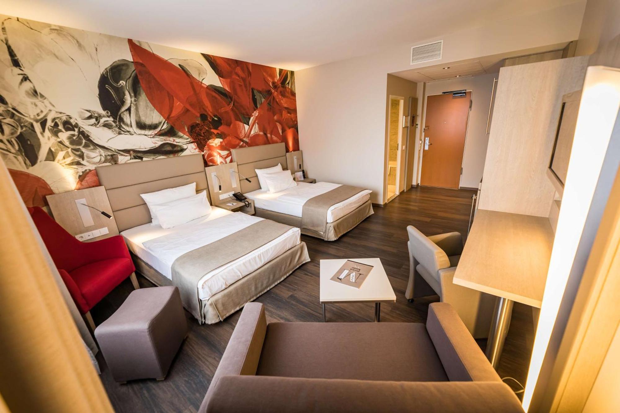 First Inn Hotel Zwickau Bagian luar foto