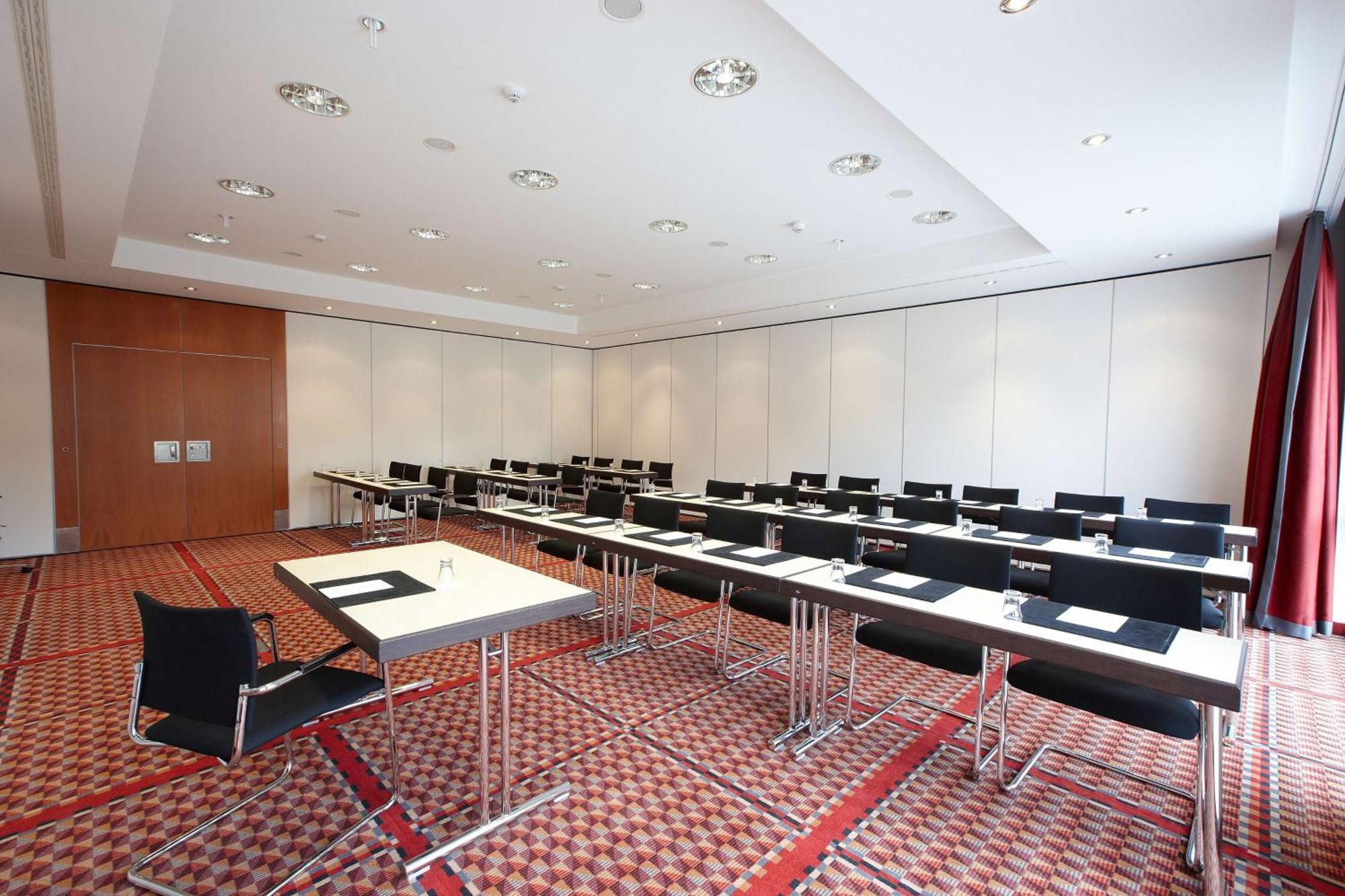 First Inn Hotel Zwickau Bagian luar foto